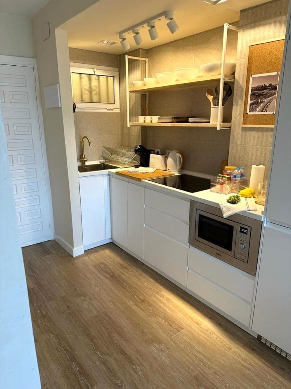 Minerva Estudio Suite White Jasmine, Beach And Pool Беналмадена Екстериор снимка